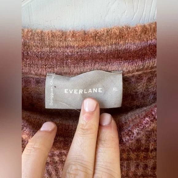 EVERLANE Cocoon Crew Neck Alpaca Sweater - Red Tonal (size XL) - Picture 10 of 13